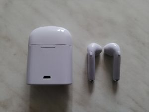 Why do my airpods keep disconnecting