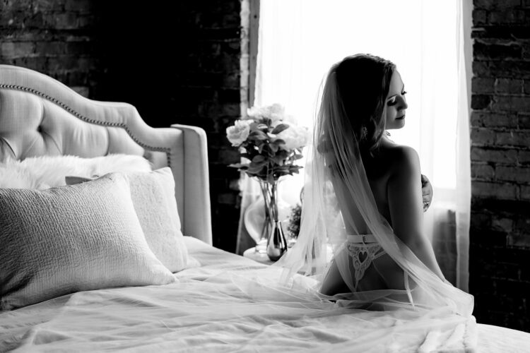 4 Reasons to Do a Wedding Boudoir Photoshoot