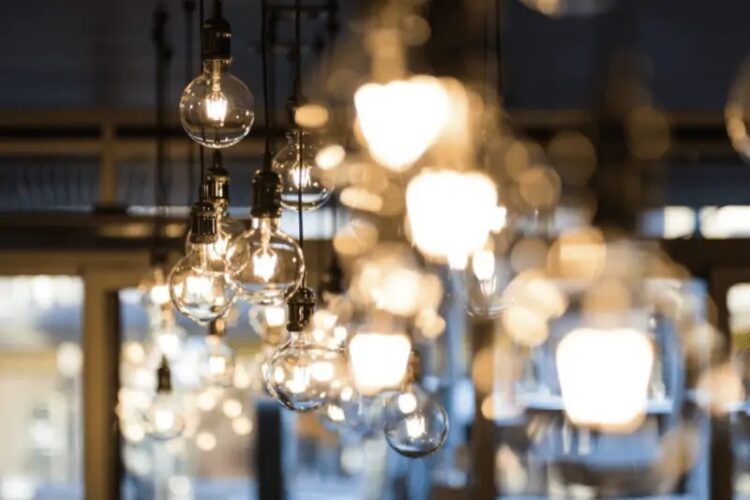6 Pro Tips to Choose The Right Interior Lighting For Your Cafe