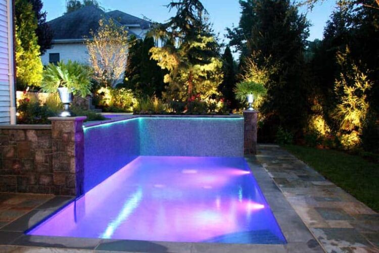 4 Tips for Choosing the Perfect Lighting for Your Backyard Pool