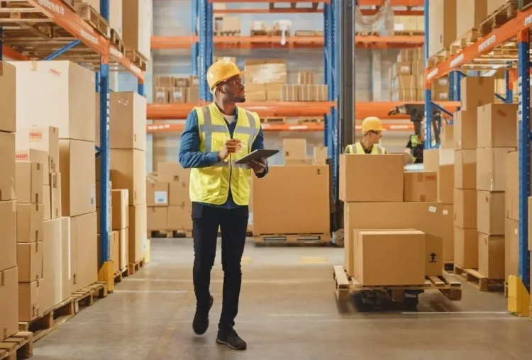 Succeeding as a Warehouse Manager: A 2024 Guide