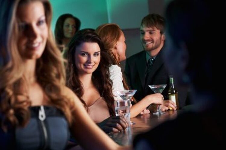 The Nightlife Game: Strategies for Meeting Girls and Closing the Deal