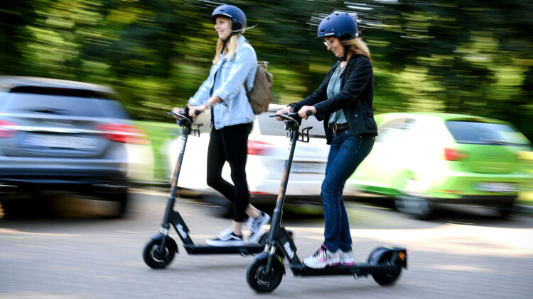 The Ultimate Guide to Renting Electric Scooters for Passive Income