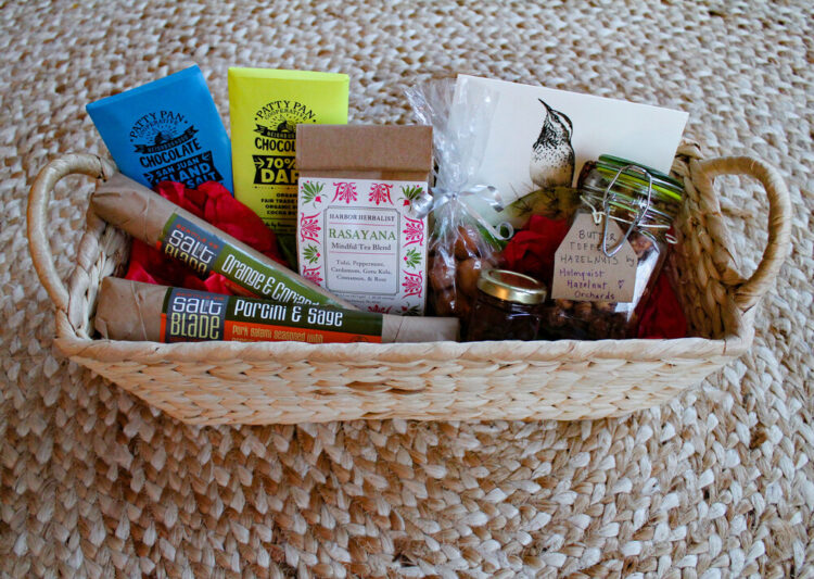 The Art of Corporate Gift Baskets - 2024 Guide