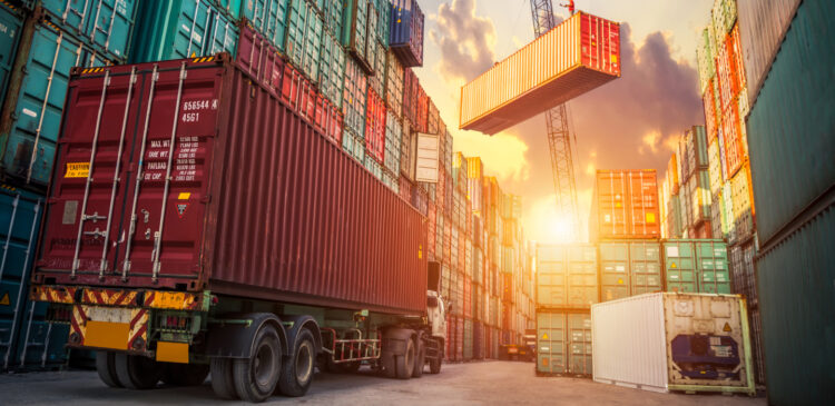 Advantages of Expedited Freight Carriers to Your Logistic Business