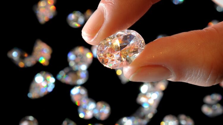 Lab Diamonds: A Modern Solution To Environmental And Social Issues In The Diamond Industry