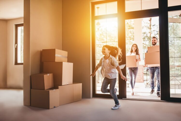 How to Make Moving Less Stressful:10 Tips and Strategies for a Smooth Relocation