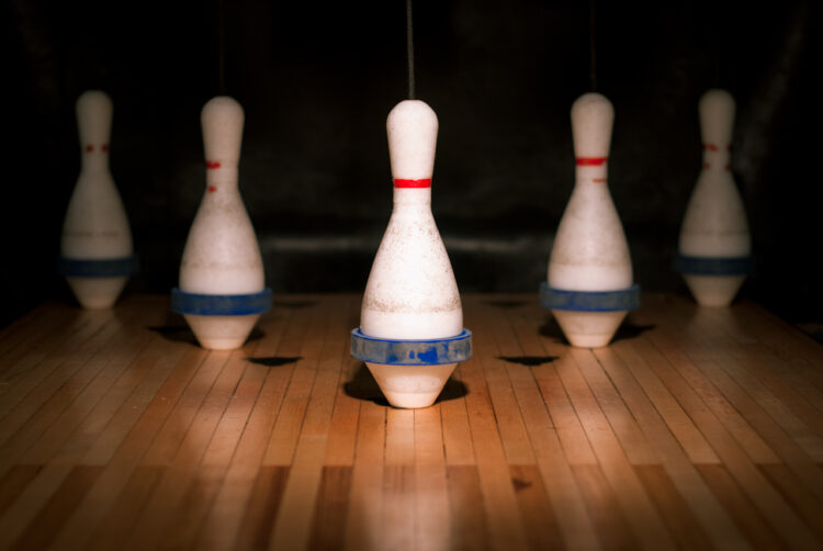 Five-pin Bowling