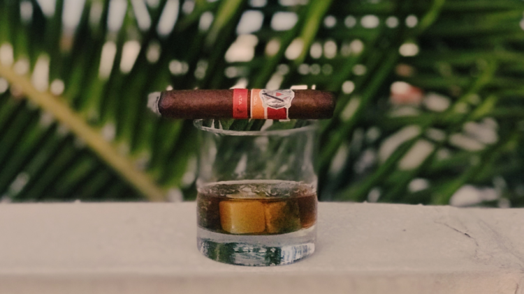 Pairing cigars with Fine Beverages