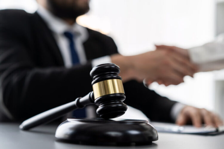 The Advantages of Enlisting an Experienced Trial Lawyer for Your Legal Battles