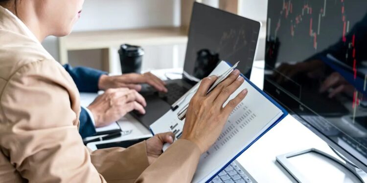 How To Develop Effective Data Analysis Skills For Academic Research